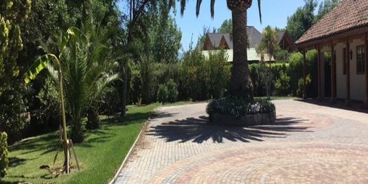 EXCLUSIVA PROPIEDAD EN CONDOMINIO MAITENES, MELIPILLA.