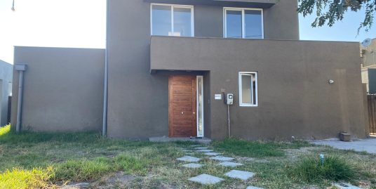 Linda propiedad en arriendo, Condominio el Bajo, Melipilla.