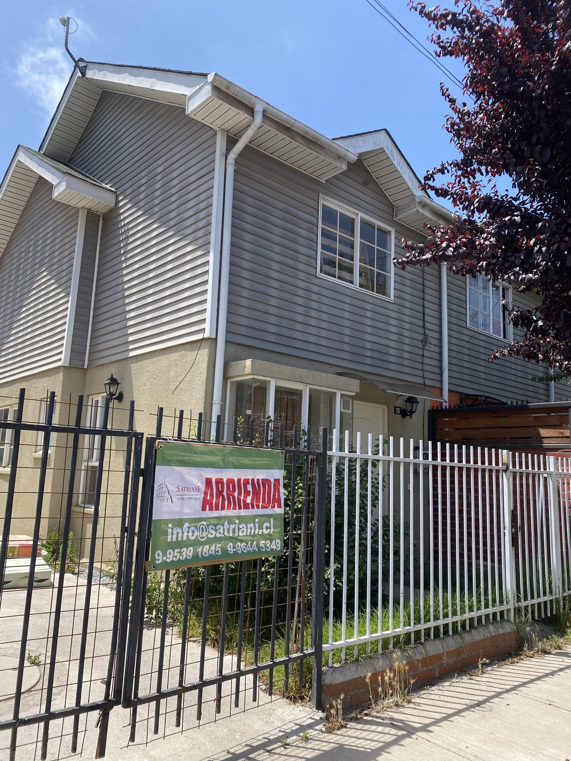 IMPECABLE PROPIEDAD EN ARRIENDO, BARRIO ORIENTE LA RINCONADA, MELIPILLA.-