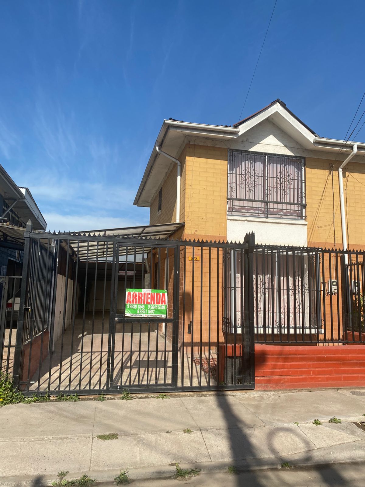 IMPECABLE PROPIEDAD EN ARRIENDO, VILLA LOS PRADOS, MELIPILLA