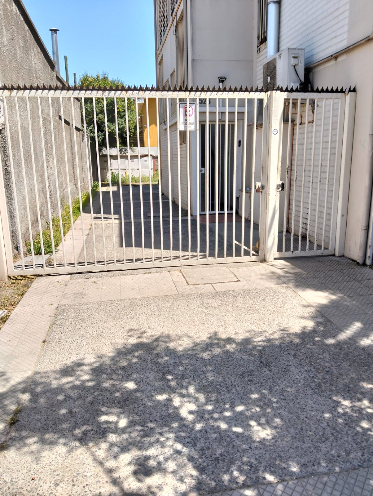 ARRIENDO,  CENTRICO DEPARTAMENTO EN MELIPILLA.