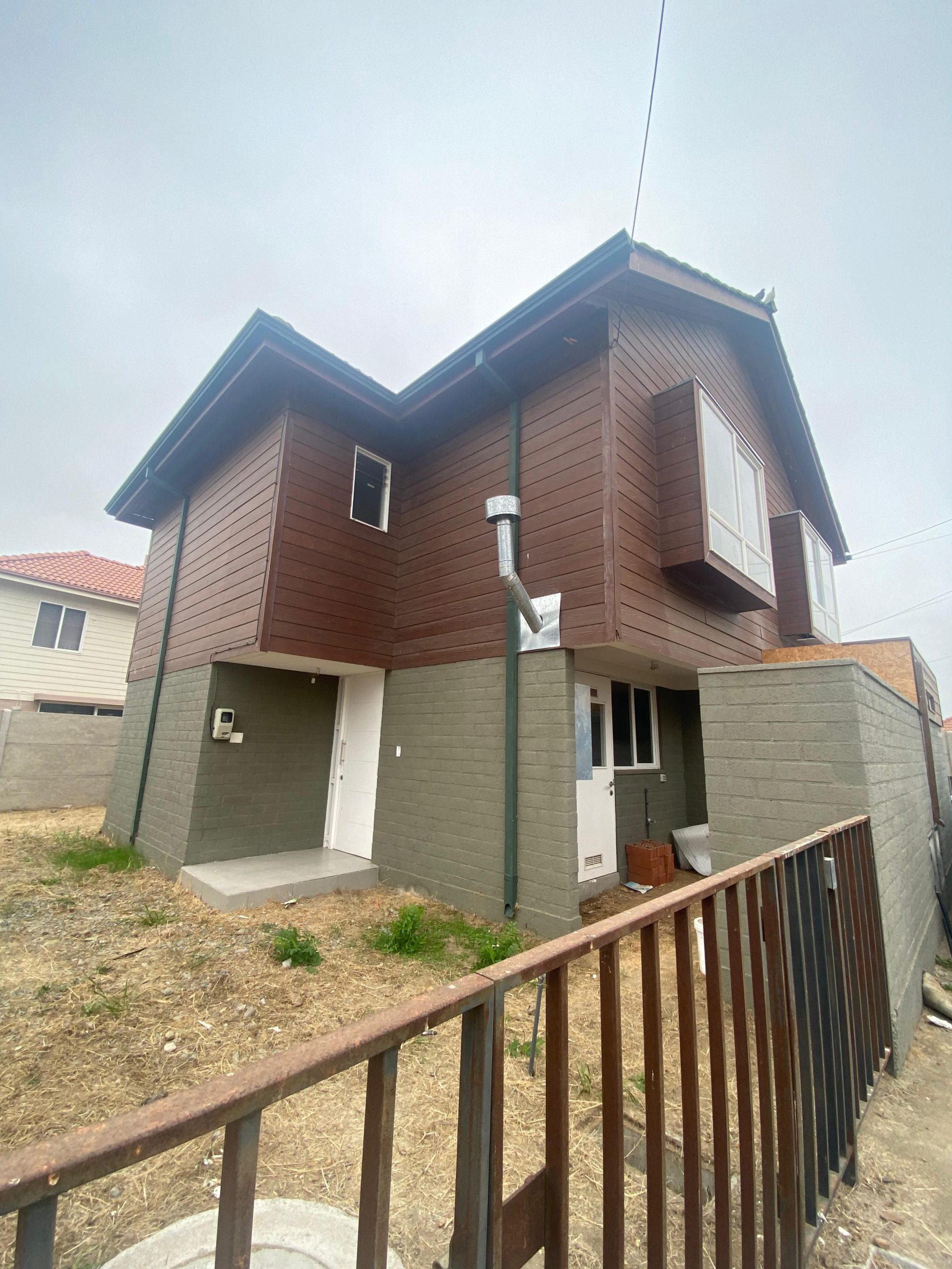 PROPIEDAD EN ARRIENDO CHACRA SAN PEDRO, MELIPILLA.