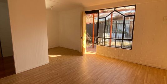 IMPECABLE PROPIEDAD EN VENTA EN  VILLA QUINTA AZUL, MELIPILLA.