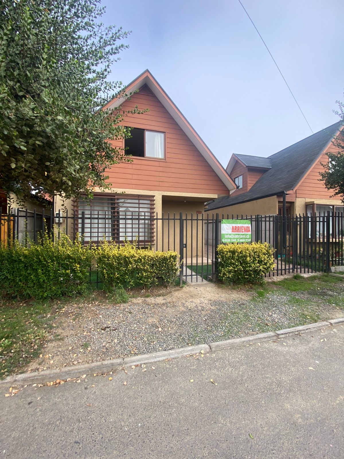 PROPIEDAD EN ARRIENDO EN ALTOS DEL MAITEN, MELIPILLA.